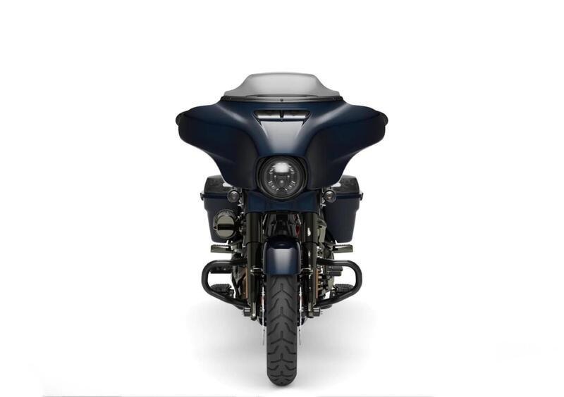 Harley-Davidson CVO - Custom Vehicle Operations 117 Street Glide (2022) - FLHXSE (3)