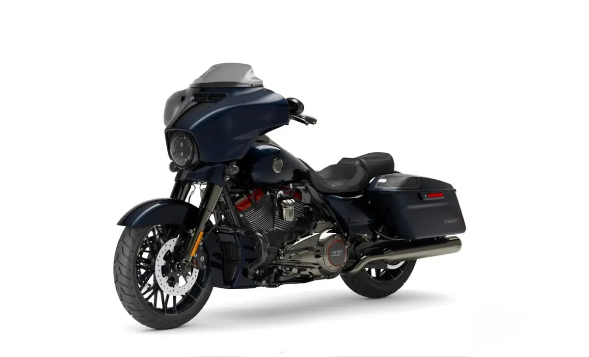 Harley-Davidson CVO - Custom Vehicle Operations 117 Street Glide (2022) - FLHXSE (4)