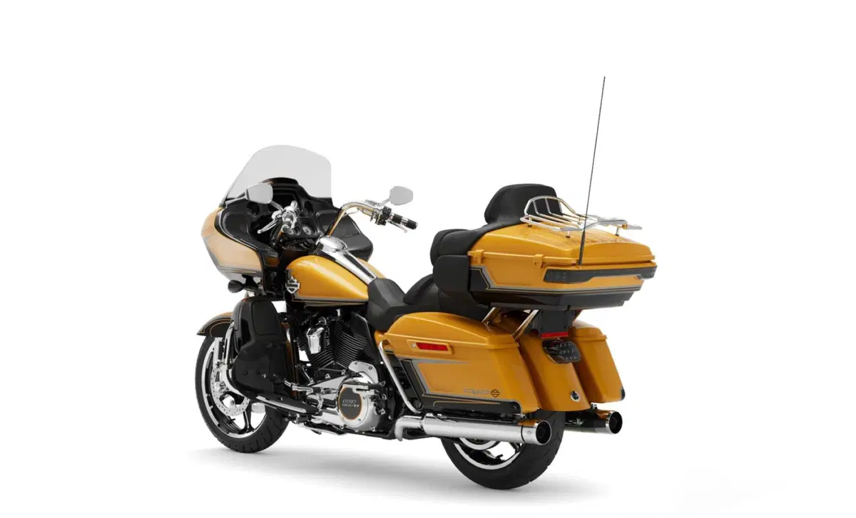 Harley-Davidson CVO - Custom Vehicle Operations CVO Road Glide Limited (2022) (4)