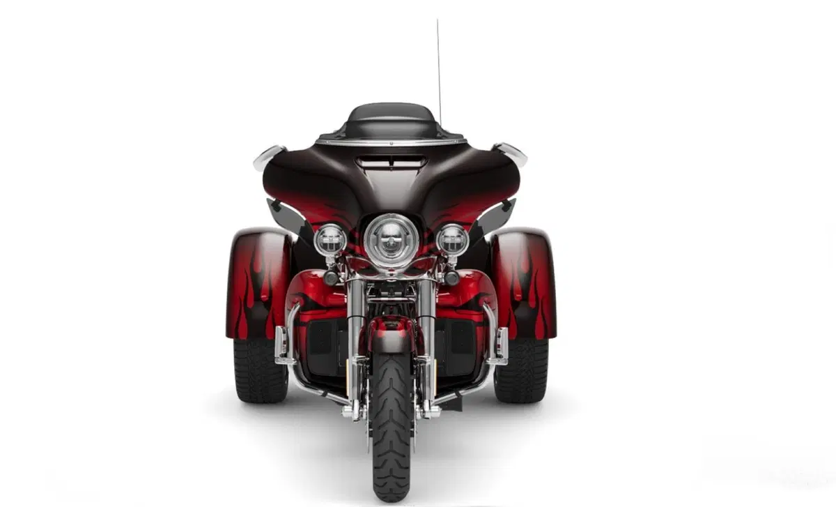 Harley-Davidson CVO - Custom Vehicle Operations 117 CVO Tri Glide (2022) - FLHTCUTGSE_AF (7)
