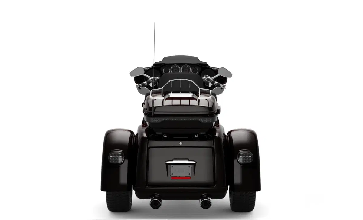 Harley-Davidson CVO - Custom Vehicle Operations 117 CVO Tri Glide (2022) - FLHTCUTGSE_AF (3)