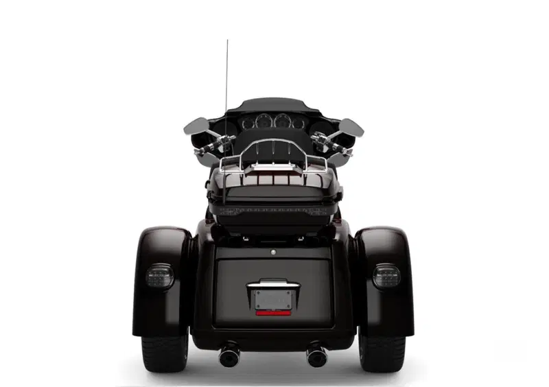Harley-Davidson CVO - Custom Vehicle Operations 117 CVO Tri Glide (2022) - FLHTCUTGSE_AF (3)