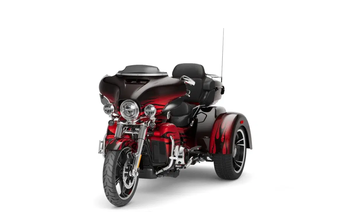 Harley-Davidson CVO - Custom Vehicle Operations 117 CVO Tri Glide (2022) - FLHTCUTGSE_AF (6)