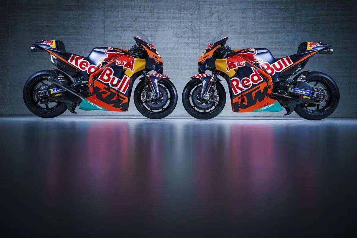 KTM RC16: quattro le MotoGP ufficiali per il 2022 [GALLERY] (10)