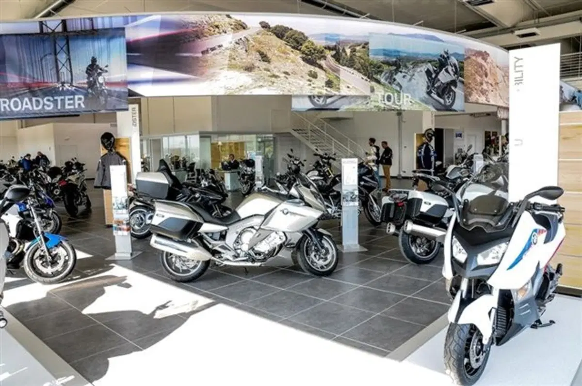 Solomoto BMW ha aperto una nuova concessionaria a Pesaro (6)