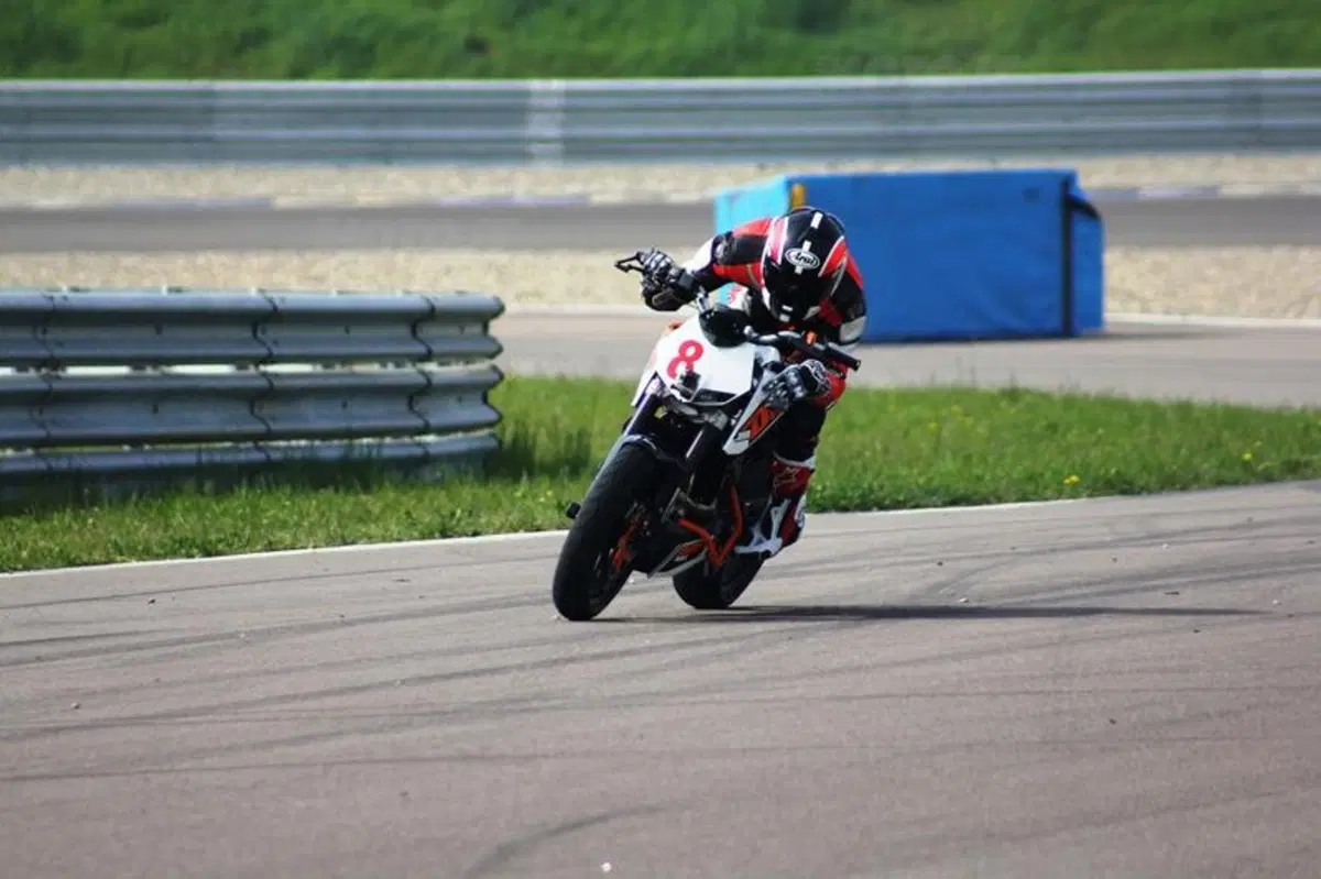 KTM Duke 200 Trophy. Concluse le selezioni a Modena (4)