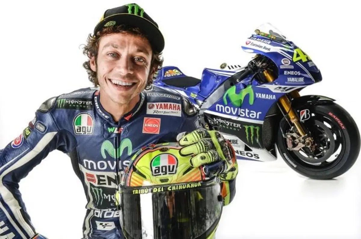 Yamaha MotoGP, ecco la livrea ufficiale di Rossi e Lorenzo (2)