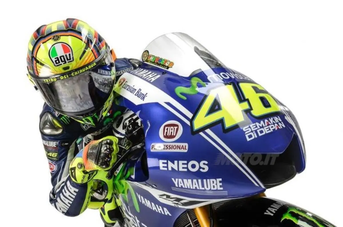 Yamaha MotoGP, ecco la livrea ufficiale di Rossi e Lorenzo (9)