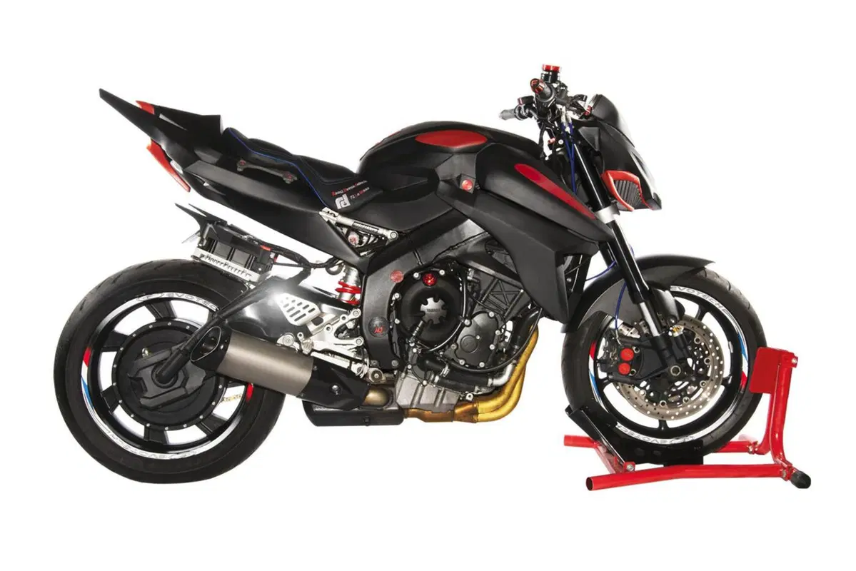 Furion M3: trazione integrale ibrida su Yamaha Niken (2)