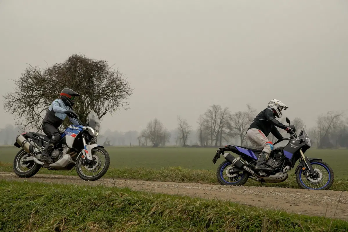 In fuoristrada e in pista di motocross (9)