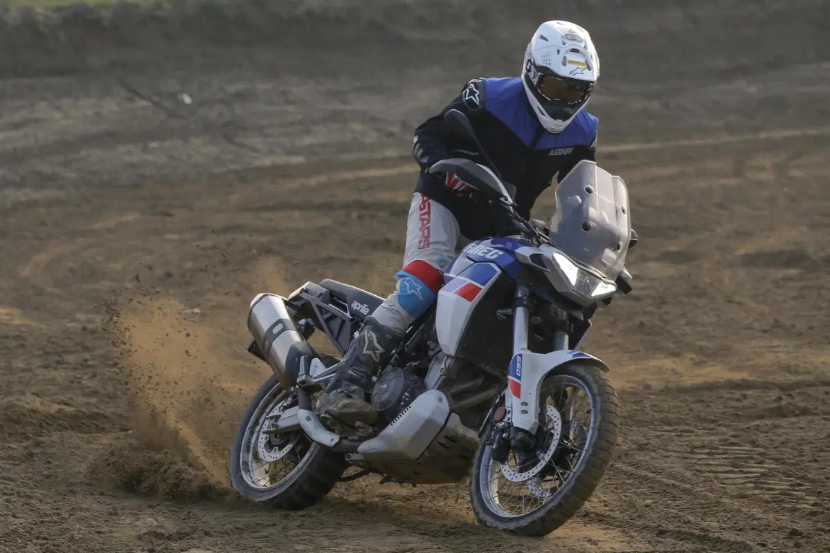 In fuoristrada e in pista di motocross (16)