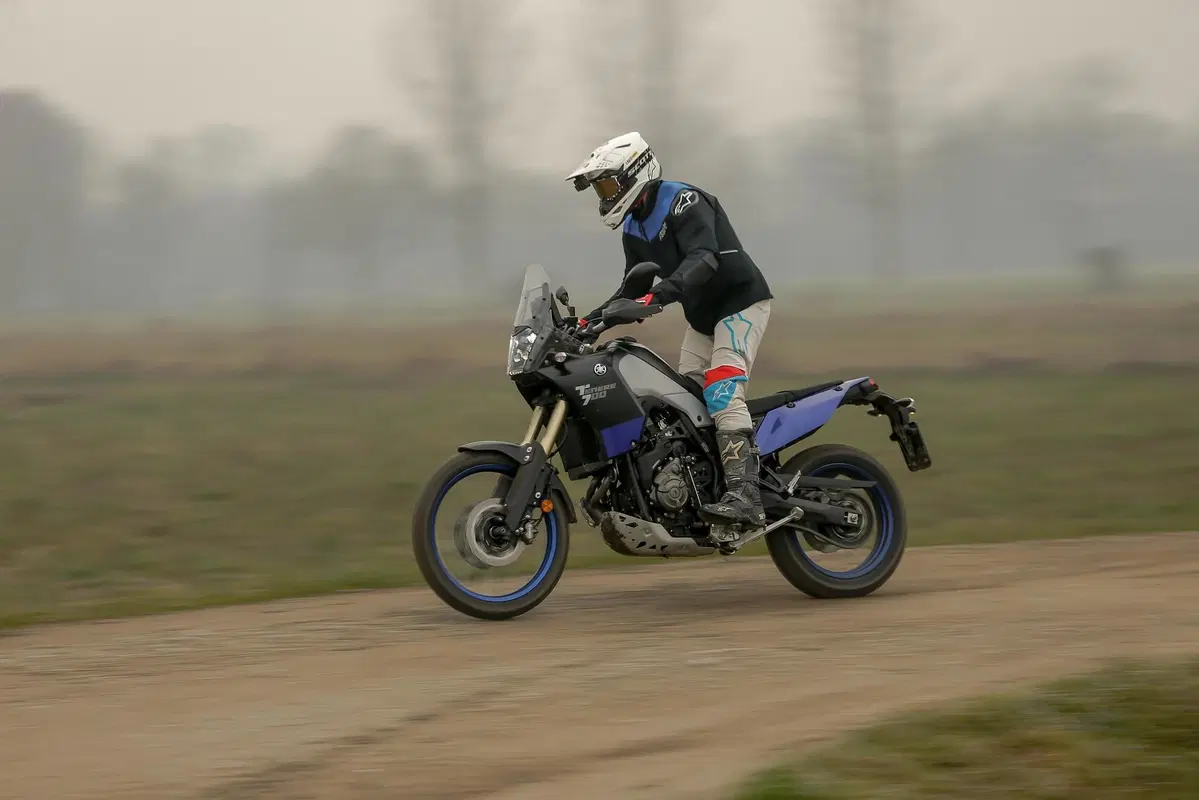 In fuoristrada e in pista di motocross (8)