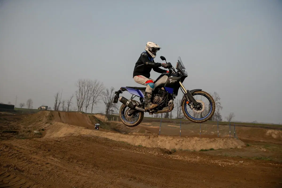 Aprilia Tuareg 660 vs Yamaha Ténéré 700 (2)