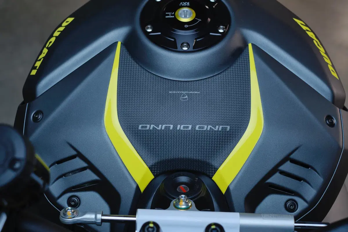 Ducati Unica, arrivano le one-off (3)