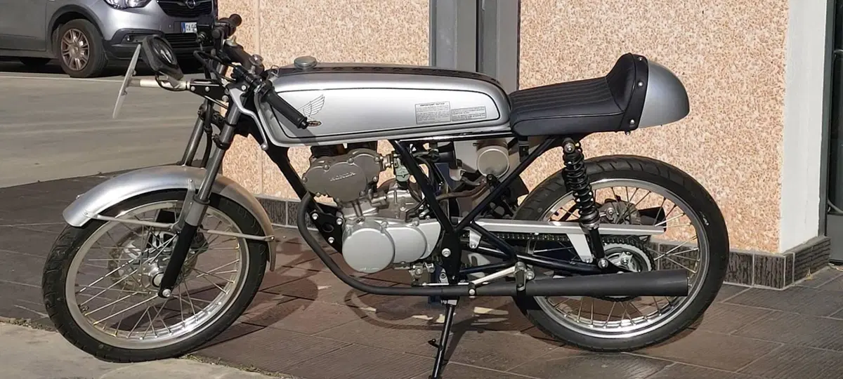 Honda Dream 50 R (1991 - 95)