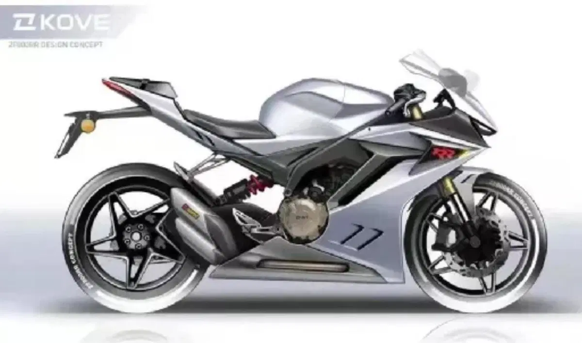 Excelle 400RR: la Race replica a quattro cilindri. E poi la 800 (2)