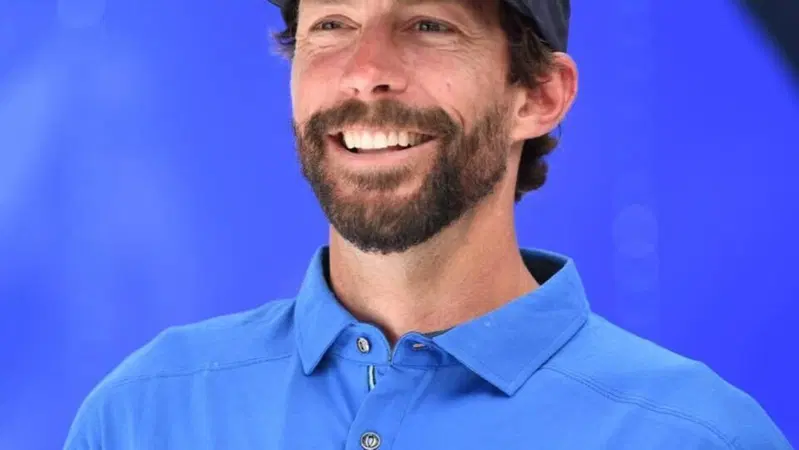 Travis Pastrana, incidente durante un base jump