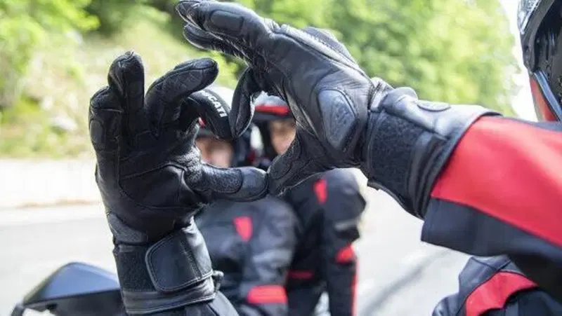 "Scegli la coppia" e approfitta della promozione Ducati