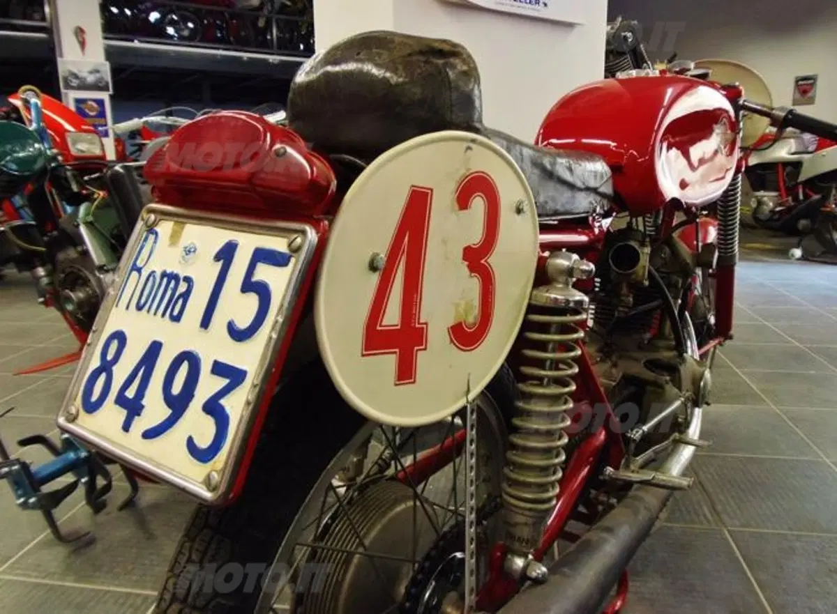 I Racconti di Moto.it: "Le Ducati di X, Y e Z" (6)
