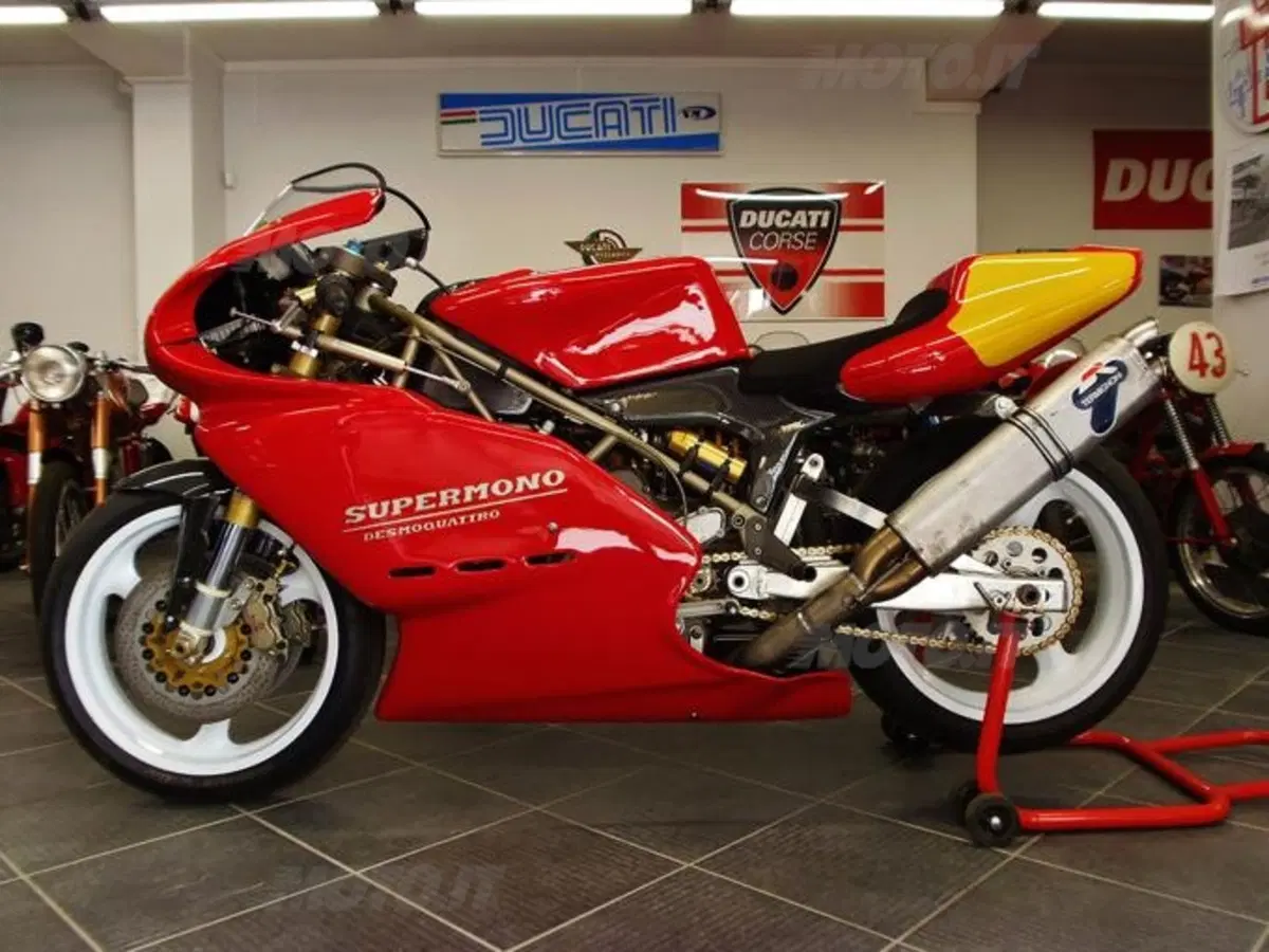 I Racconti di Moto.it: "Le Ducati di X, Y e Z" (16)