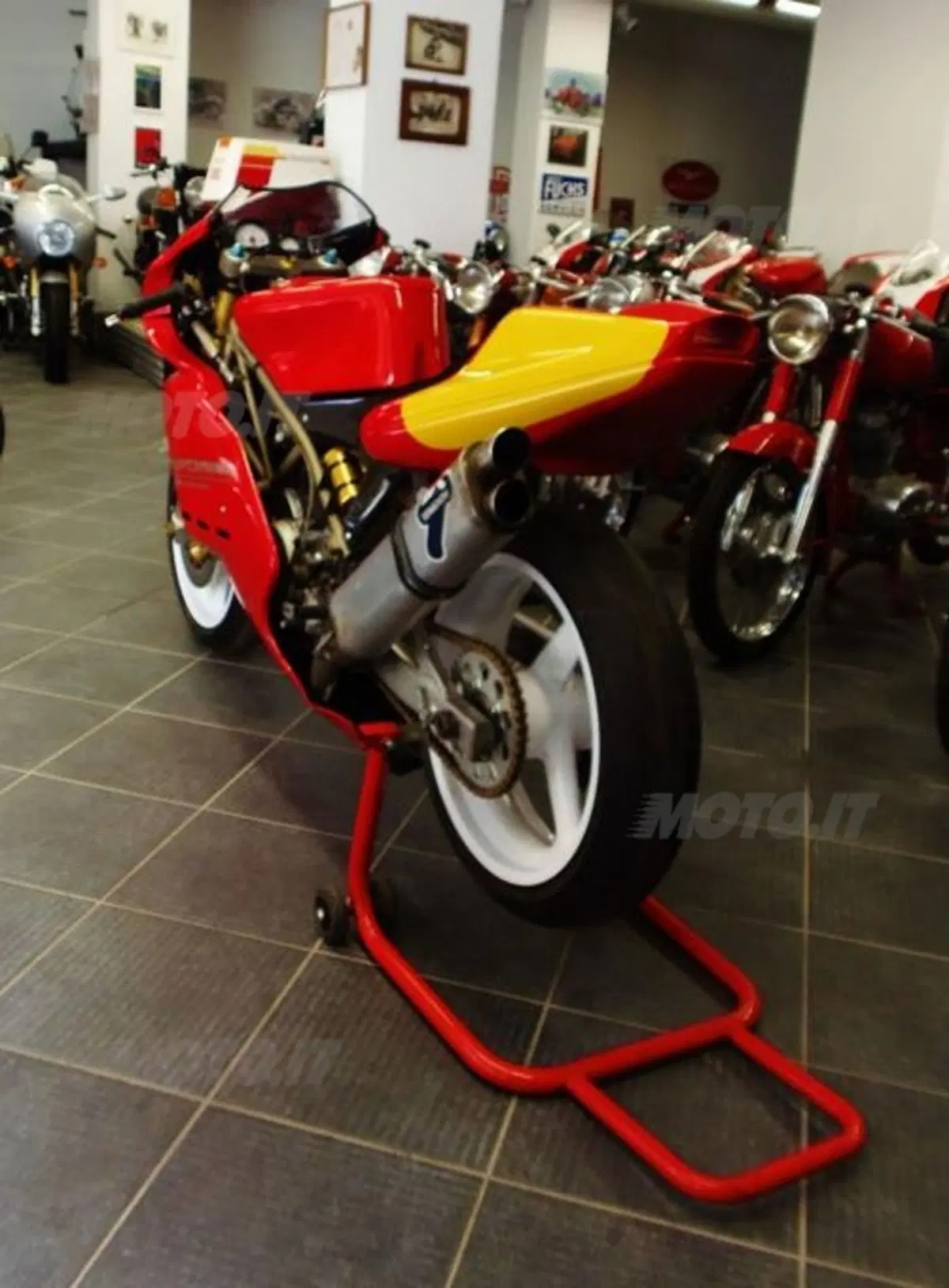 I Racconti di Moto.it: "Le Ducati di X, Y e Z" (19)