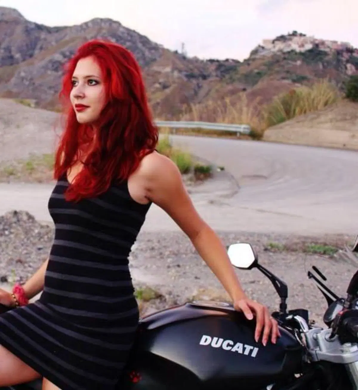 Le motocicliste di Moto.it: ecco il Caberg Vox di Giorgia (12)