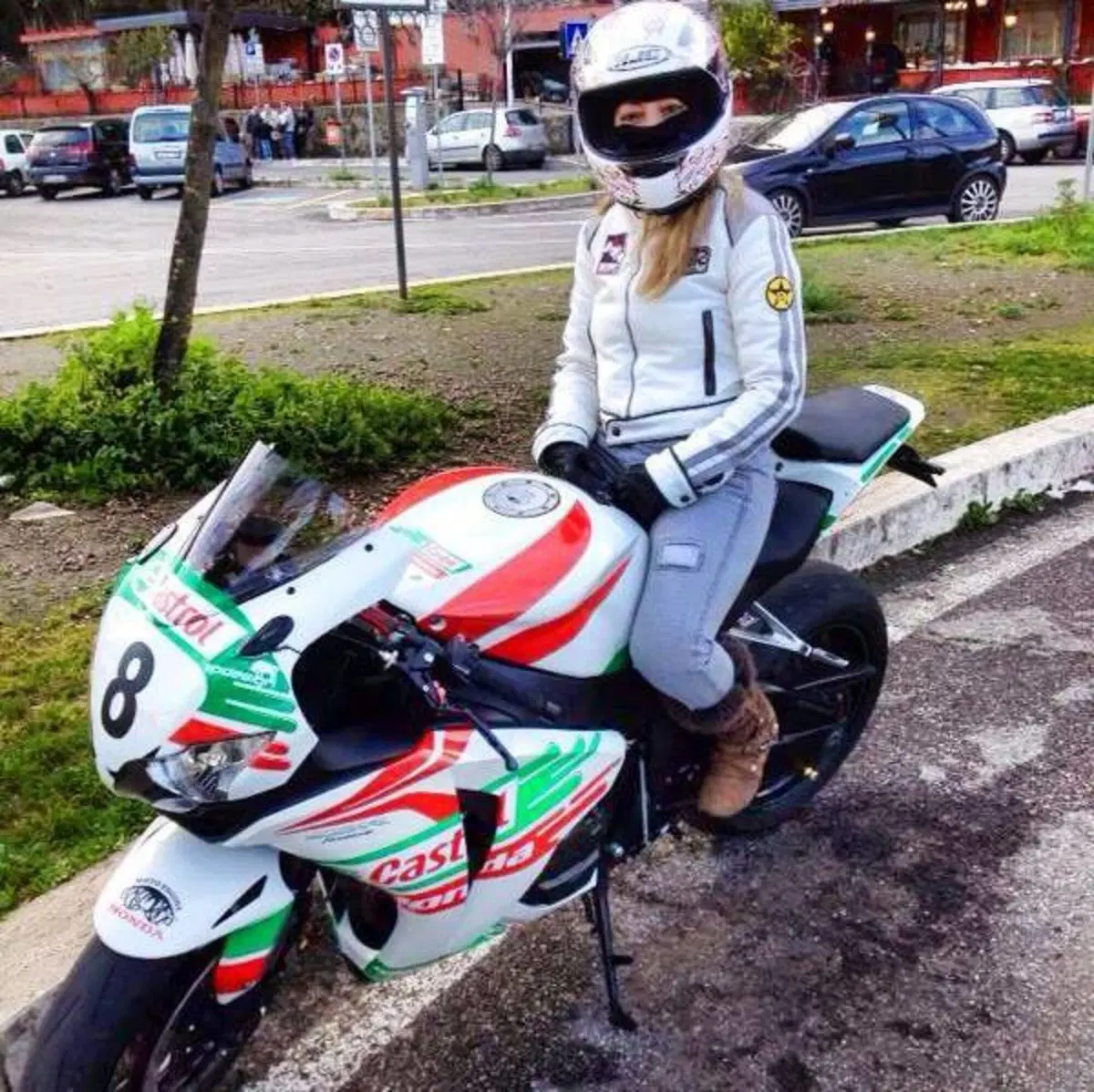 Le motocicliste di Moto.it: ecco il Caberg Vox di Giorgia (26)