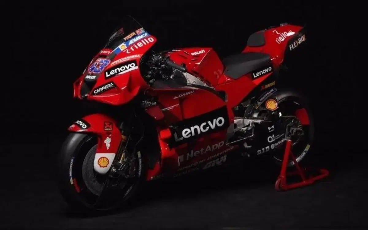 MotoGP, le prime immagini della Ducati DesmosediciGP 2022 (16)