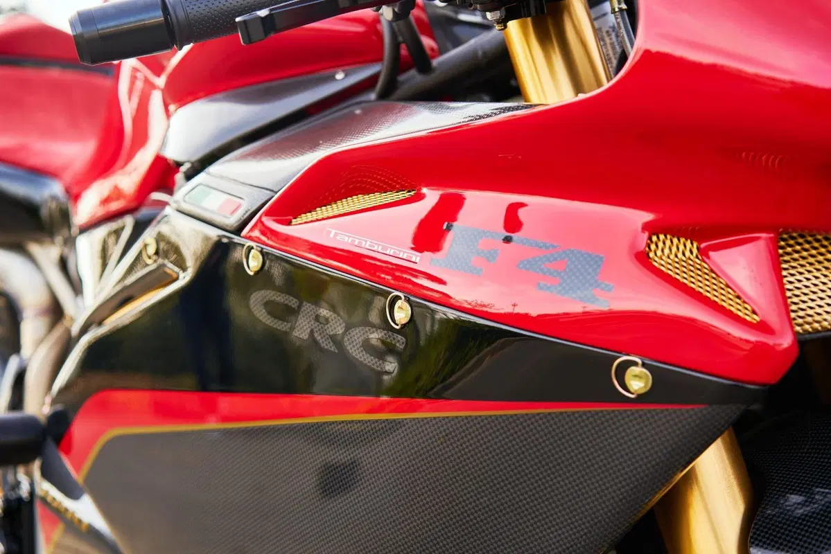 Una MV Agusta F4 1000 Tamburini all'asta per 22.400 euro (10)