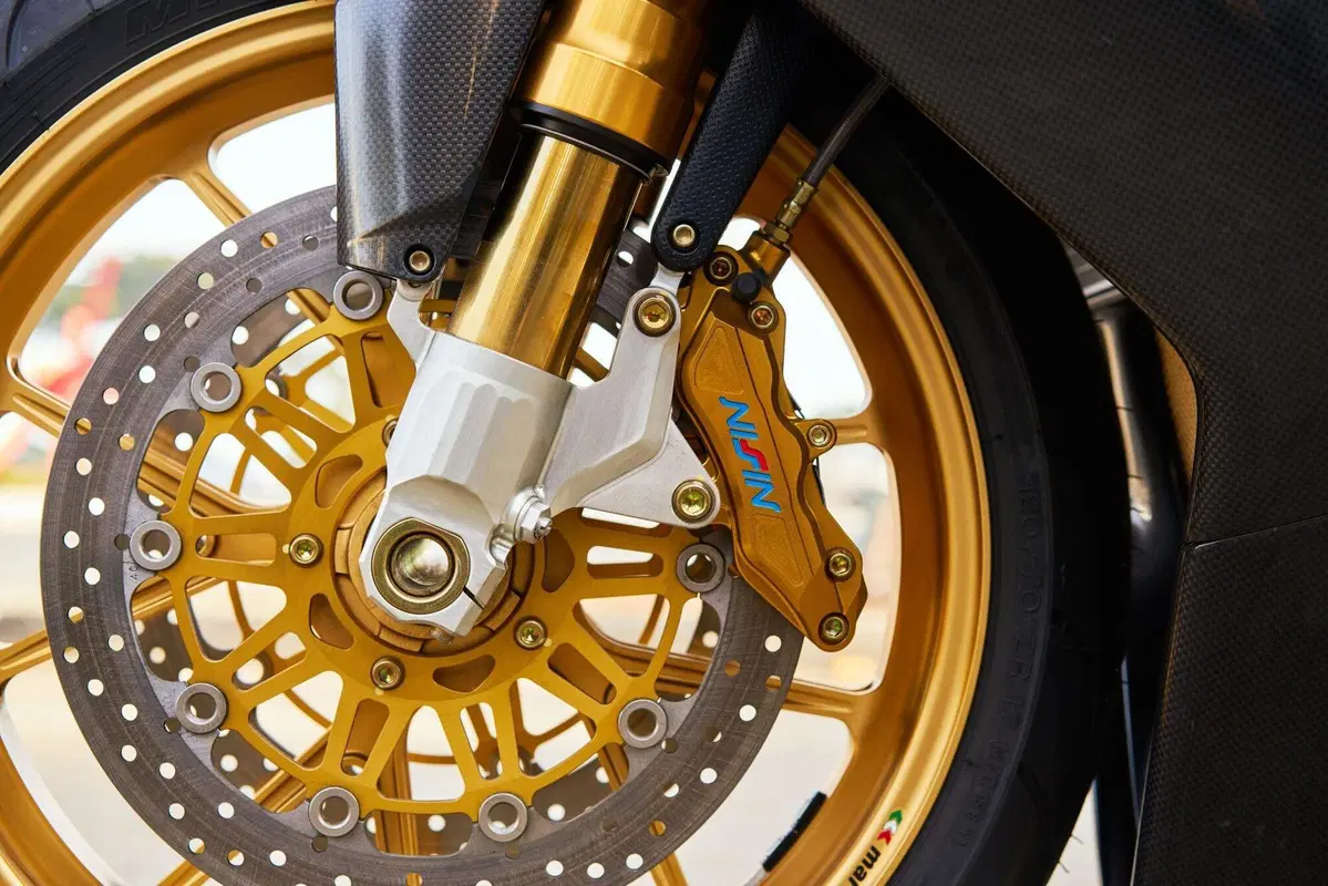 Una MV Agusta F4 1000 Tamburini all'asta per 22.400 euro (13)