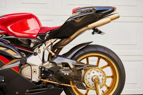 Una MV Agusta F4 1000 Tamburini all'asta per 22.400 euro (5)