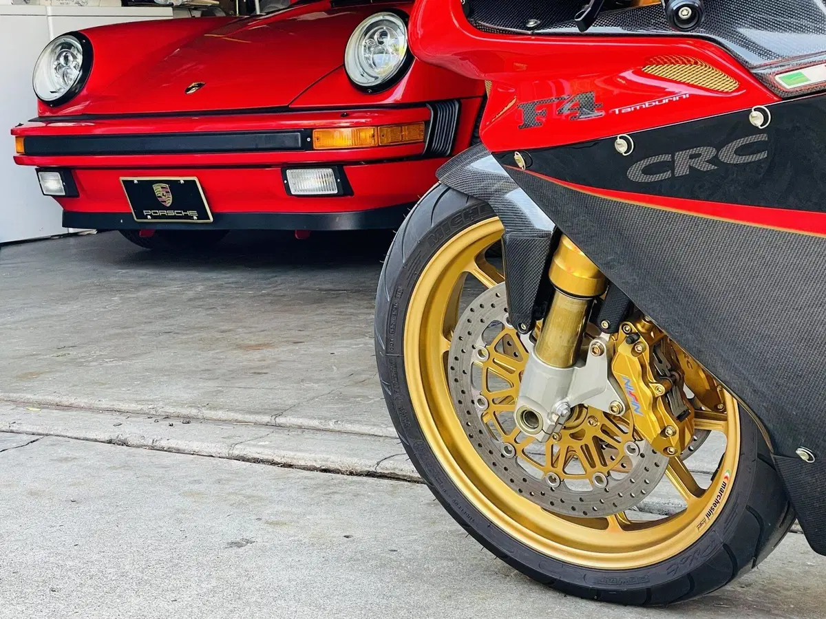 Una MV Agusta F4 1000 Tamburini all'asta per 22.400 euro (17)