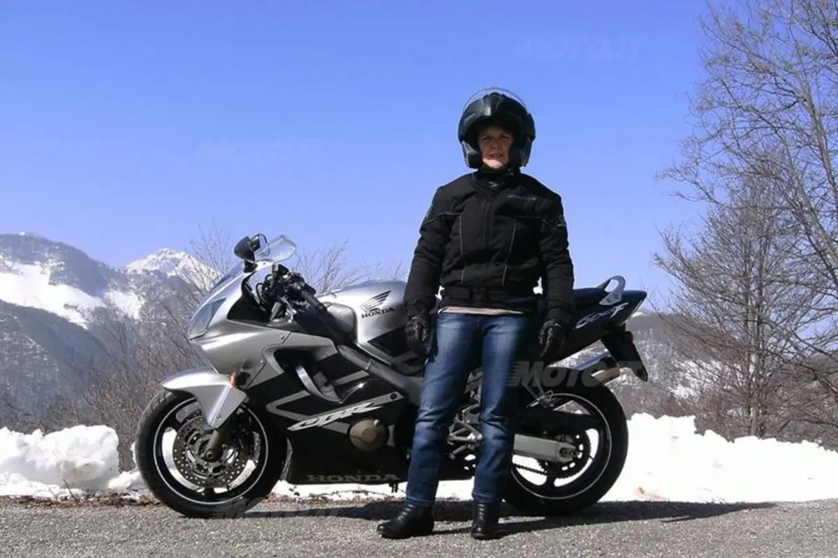 Le motocicliste di Moto.it: ecco il Caberg Vox di Giorgia (82)
