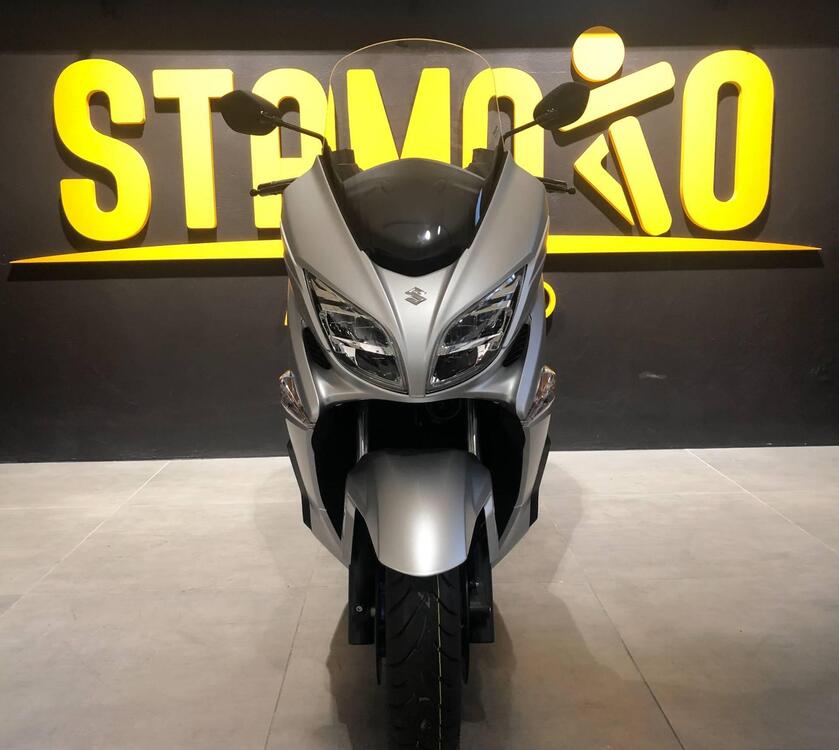 Suzuki Burgman 400 (2022 - 24) (3)