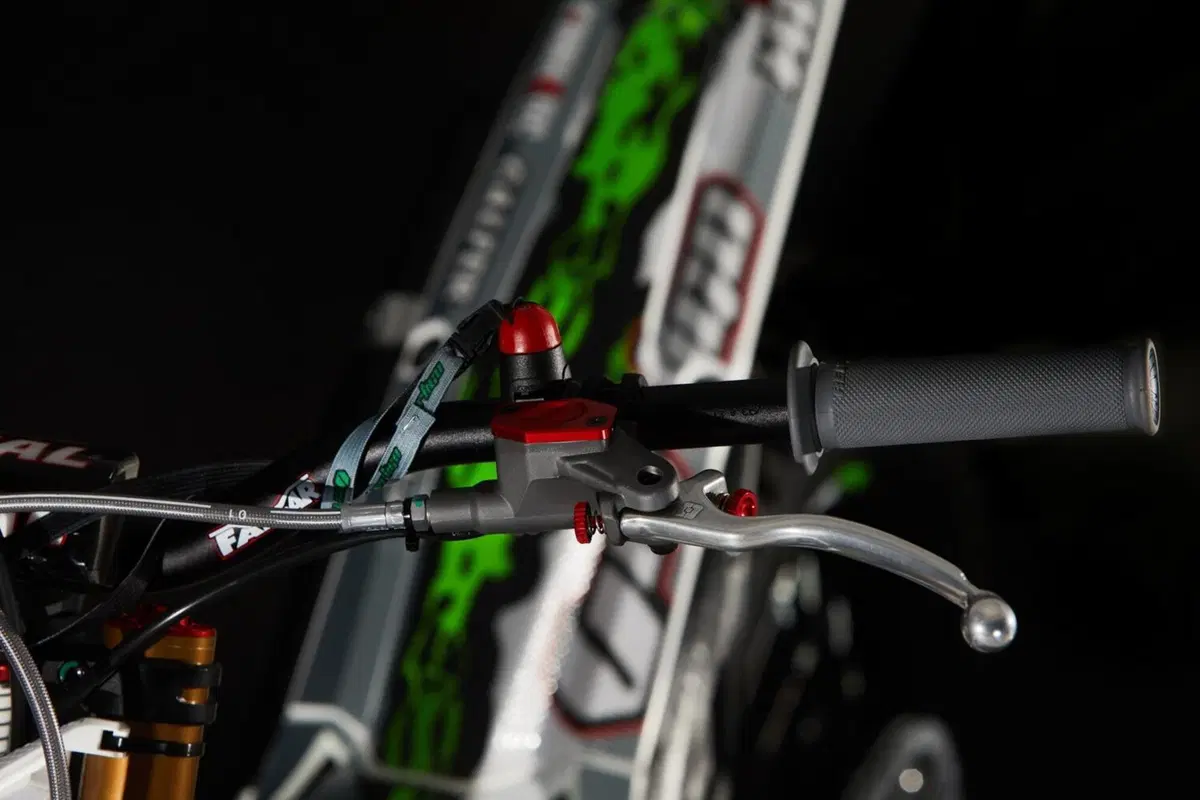Vertigo Titanium R, solo 66 kg per la trial spagnola (10)