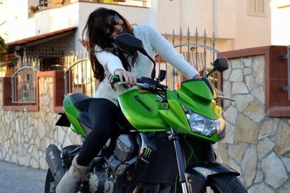 Le motocicliste di Moto.it: ecco il Caberg Vox di Giorgia (116)
