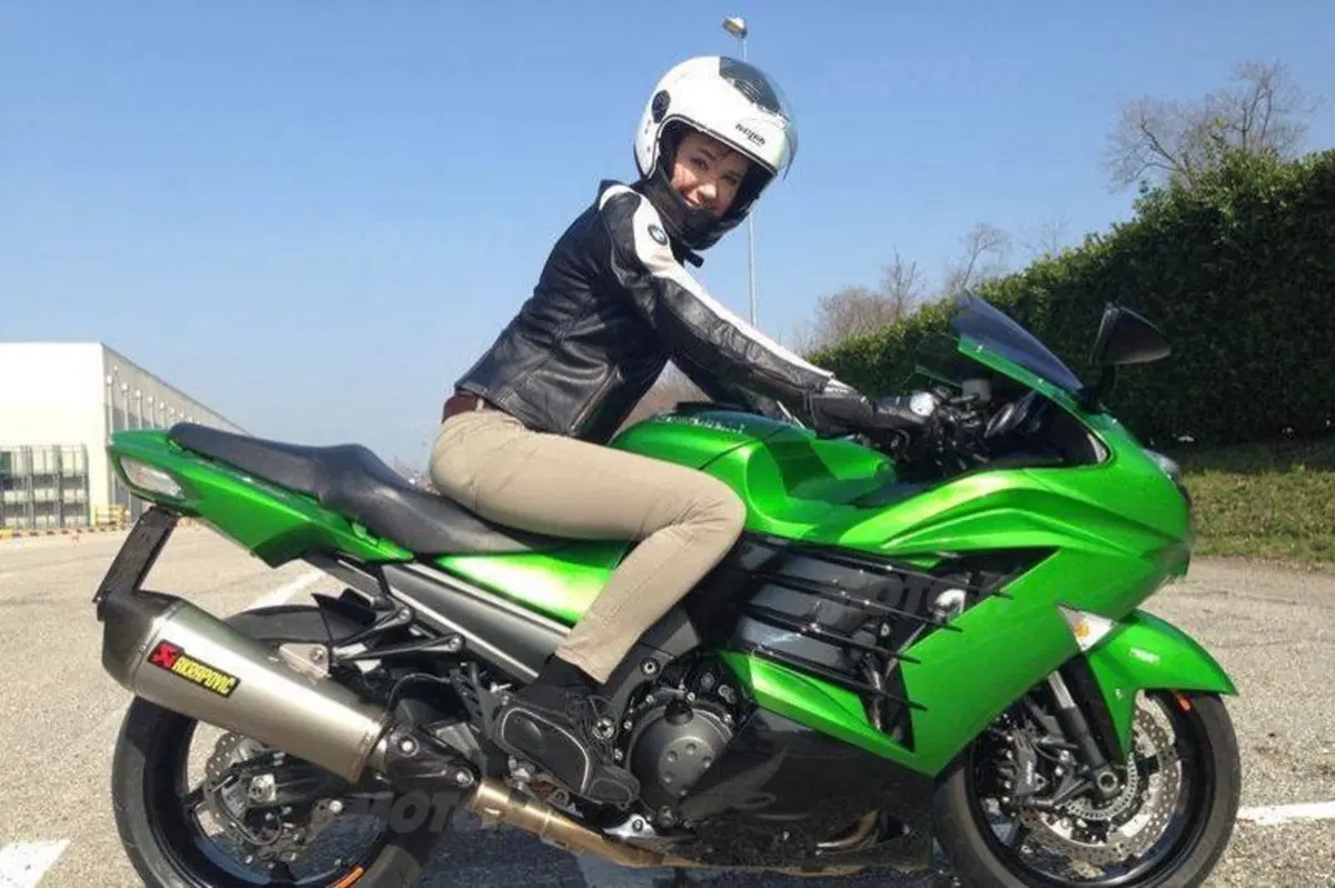 Le motocicliste di Moto.it: ecco il Caberg Vox di Giorgia (128)