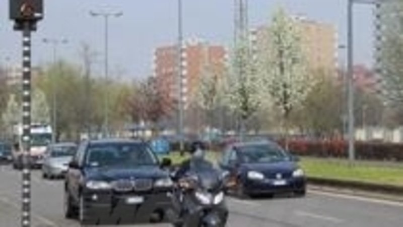 Nuovi Autovelox a Milano, multe a raffica in pochi secondi: il video  