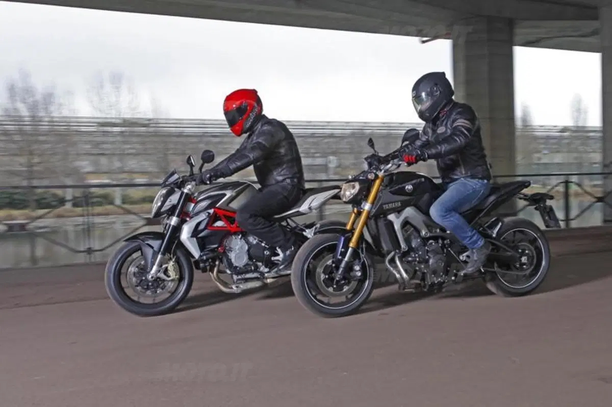 Mv Agusta Brutale 800 vs Yamaha MT-09
