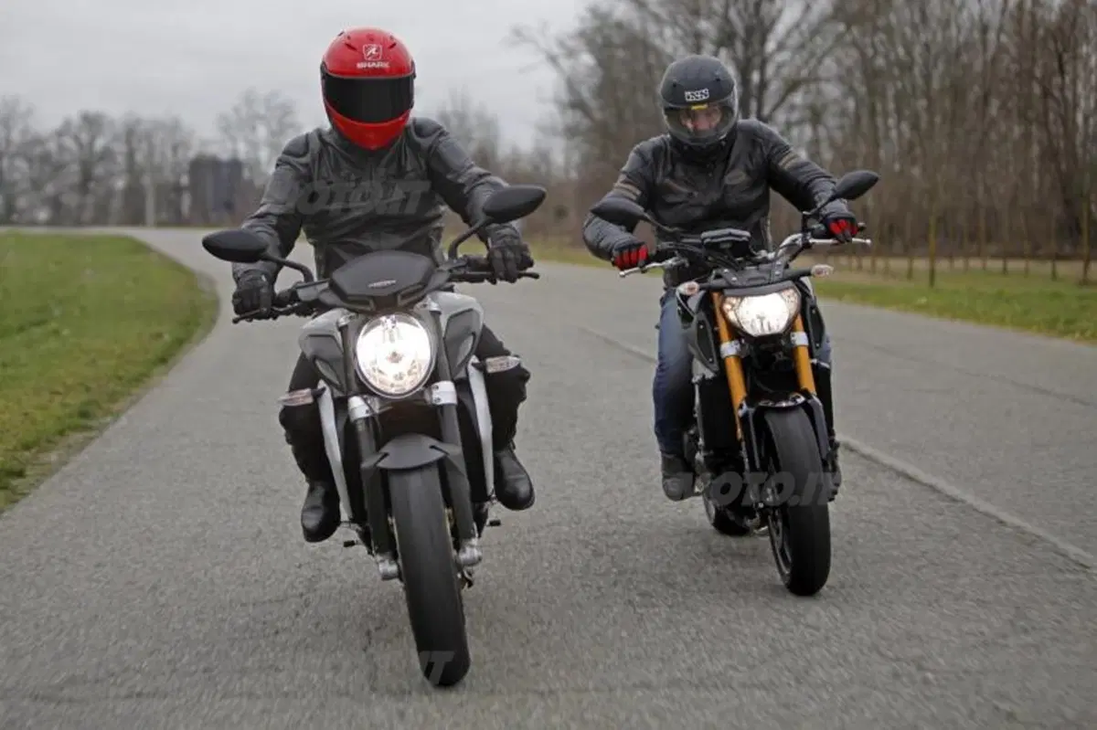 Mv Agusta Brutale 800 vs Yamaha MT-09 (15)