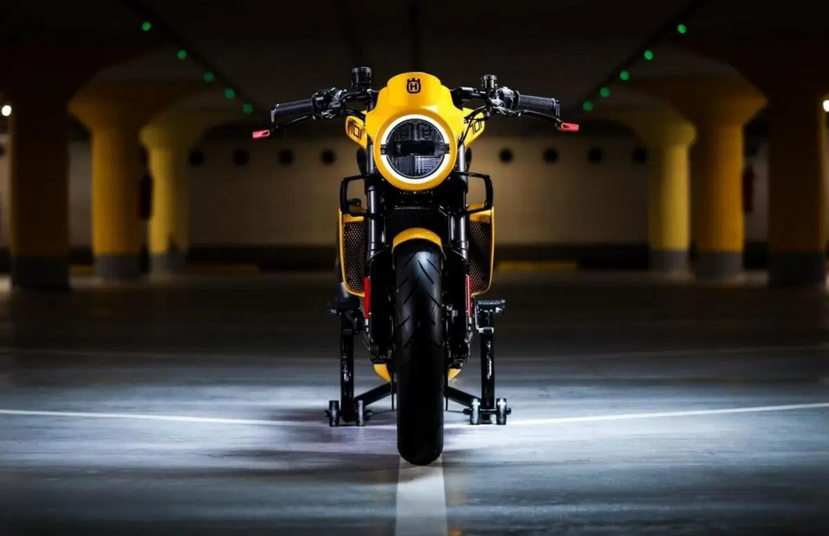 "Yellow Arrow" by Gas&Retro: dalla Slovenia un'inusuale Husqvarna Vitpilen 701  (4)
