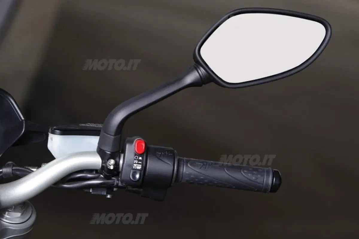 Mv Agusta Brutale 800 vs Yamaha MT-09 (45)