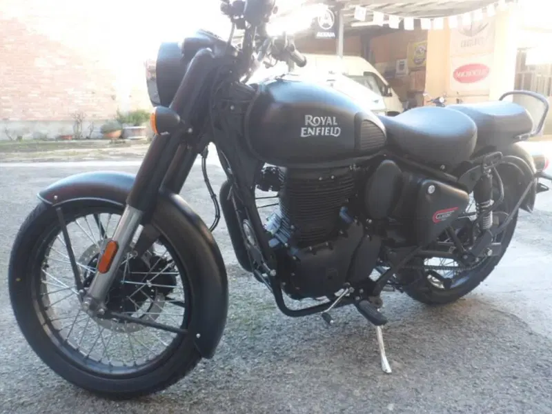 Royal Enfield Classic 350 (2021 - 26) (5)