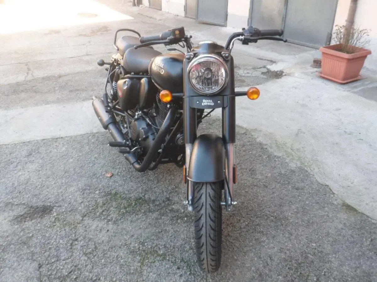 Royal Enfield Classic 350 (2021 - 26) (6)