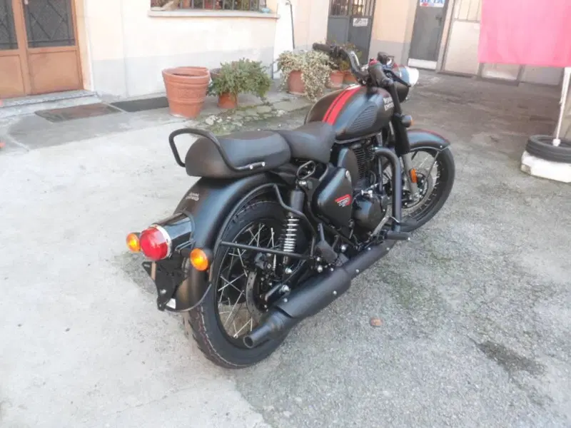 Royal Enfield Classic 350 (2021 - 26) (7)
