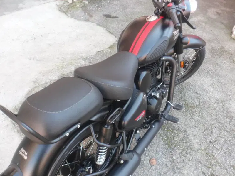 Royal Enfield Classic 350 (2021 - 26) (9)