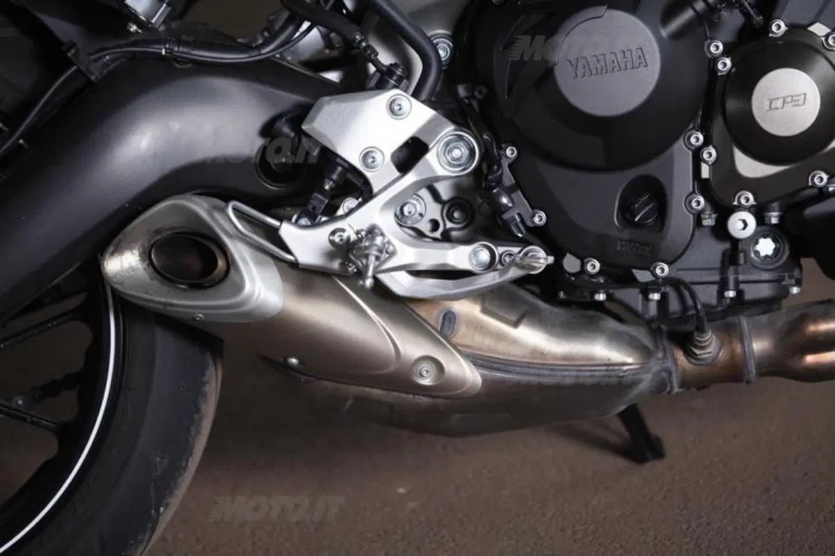 Mv Agusta Brutale 800 vs Yamaha MT-09 (57)