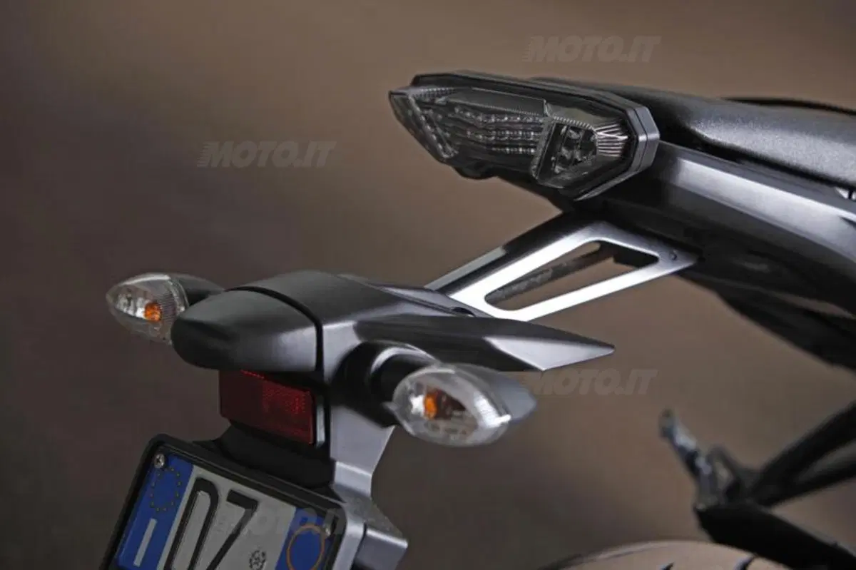 Mv Agusta Brutale 800 vs Yamaha MT-09 (65)