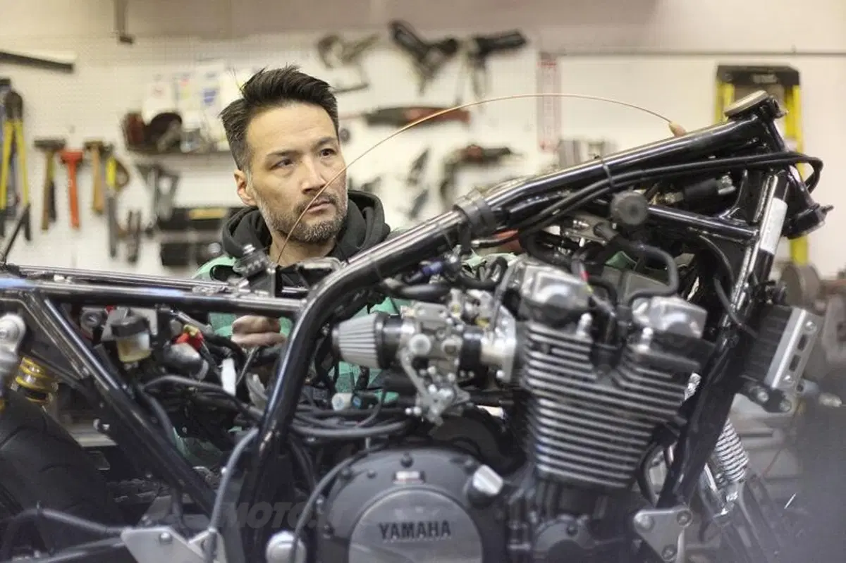 Yamaha XJR1300, in arrivo la special di Keinosuke “Keino” Sasaki  (4)