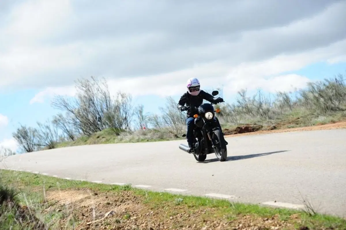  Harley-Davidson Street 750 (11)